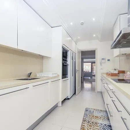 Sea-view Luxurious On The Of Etepona Apartment